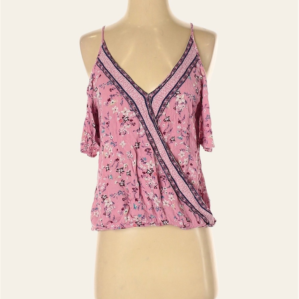 Almost Famous Pink V-neck Floral Spaghetti Strap Cold Shoulder Top